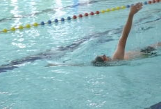 仰泳教学视频,轻松掌握水上飘移技巧